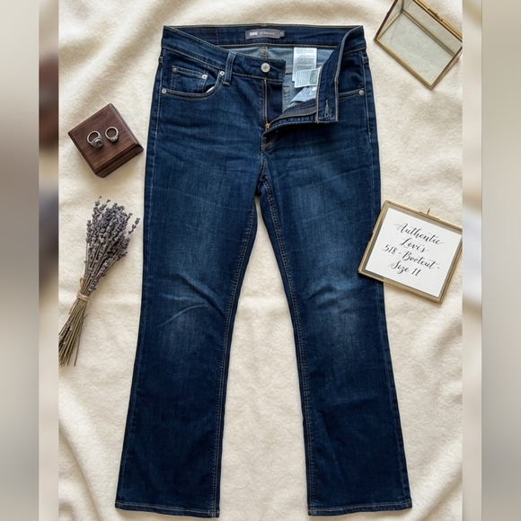 Levi's Denim - Levi's 518 Bootcut Jeans-Dark Wash Size 11